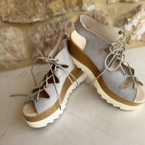 Flatform sandals lace up used, grey beige suede, size 39, 9 cm heel