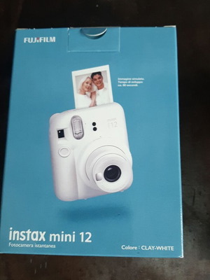 Φωτογραφική μηχανή Instax Mini 12 καινούργια, κλειστή συσκευασία, διαθέσιμα 2 χρώματα