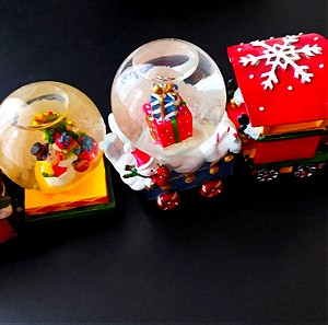 Χριστουγεννιάτικο διακοσμητικό τραινάκι με μικρές χιονόμπαλες