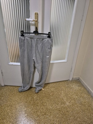 Stwd gray sportswear used, size Large