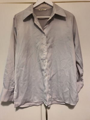 Silver shirt like new, silk-like fabric, size approx. 50 cm armpit to armpit