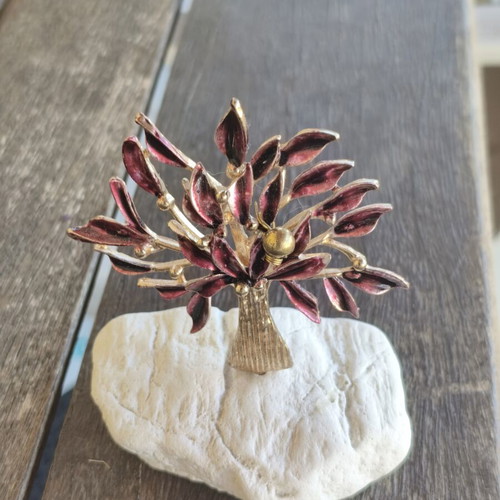 Gouri Tree on Stone like new, red rose color with golden pomegranate