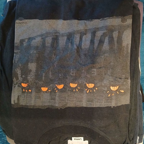 Energie t-shirts used, size large, pack of 2