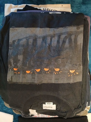 T-shirts Energie μεταχειρισμένα, μέγεθος large, πακέτο 2
