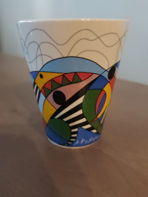 Porcelain mug used
