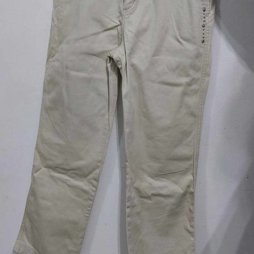 Set of 2 complete used outfits with pants and tops