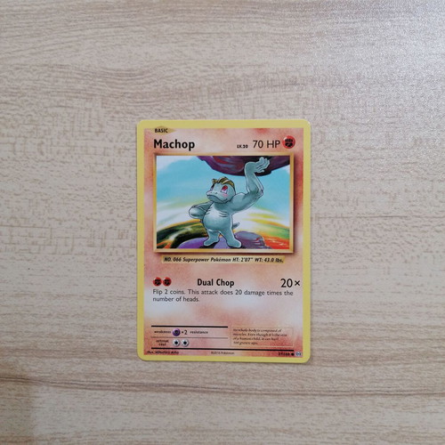 Pokémon Machop Evolutions 2016 card new
