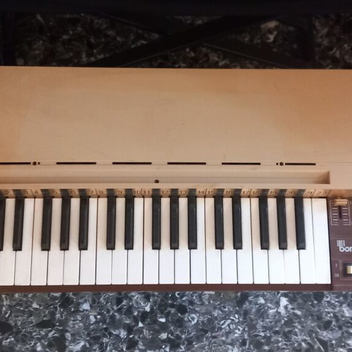 Vintage Bontempi B9 electric harmonium used