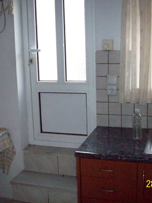 Γκαρσονιέρα επιπλωμένη 40 τ.μ. στο κέντρο Λαμίας, ισόγειο, 2008
