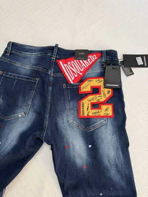 Τζιν Dsquared2 καινούργια με ετικέτες, στενή εφαρμογή, νούμερο 36-52, μπλε