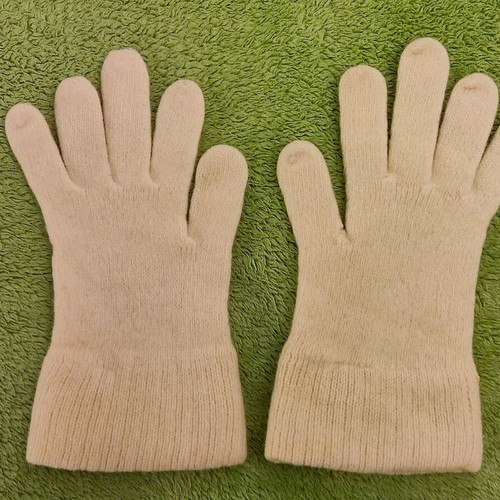 Set of 2 pairs of children's knitted gloves Benetton and wool like new, ages 6-10