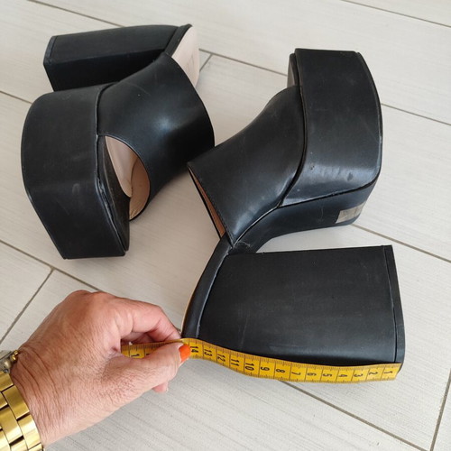 Mules L.Day size 38 like new, black and beige