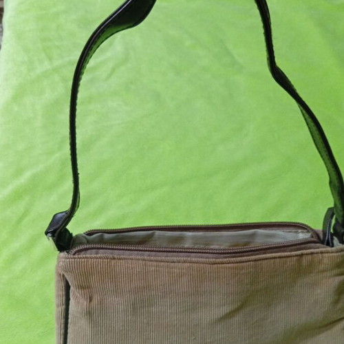 Atmosphere corduroy shoulder bag like new, beige 90s style
