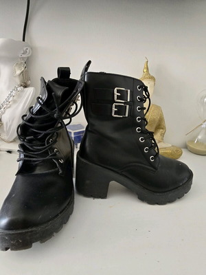 Black ankle boots size 37 like new