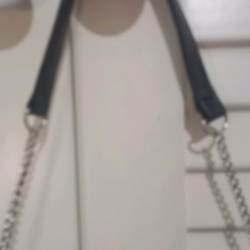 Mad hat evening handbag like new, black quilted synthetic