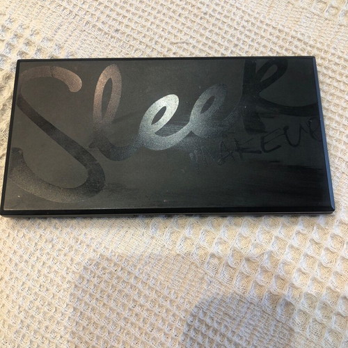 Sleek Divine Storm eyeshadow palette used
