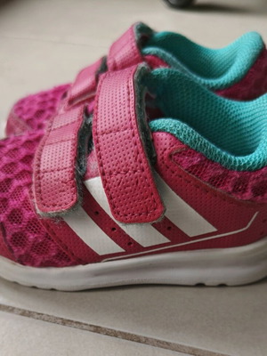 Βρεφικά παπούτσια Adidas LK Sport 2 σε φούξια σαν καινούργιο