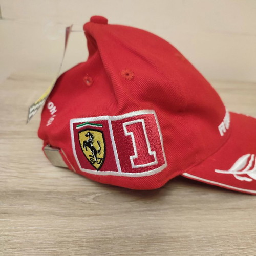 Ferrari F1 Michael Schumacher cap new