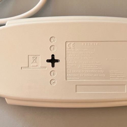 Belkin Surge Protector Power Strip with 6 Schuko Sockets like new