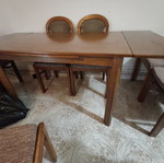 Wooden extendable dining table with 6 chairs