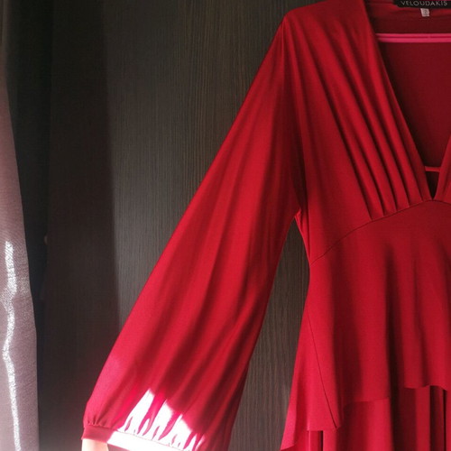 Women's red dress new, viscose with satin and elastic fabric