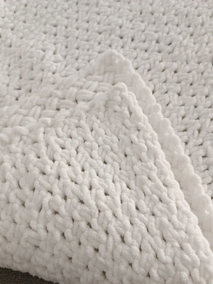 Handmade baby blanket used, white 70x1.20