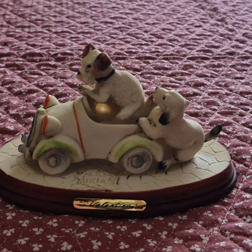 Collectible Valentino porcelain decoration like new