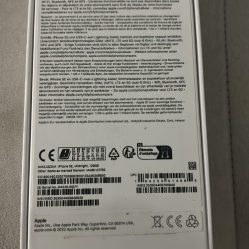 iPhone SE 2022 box like new