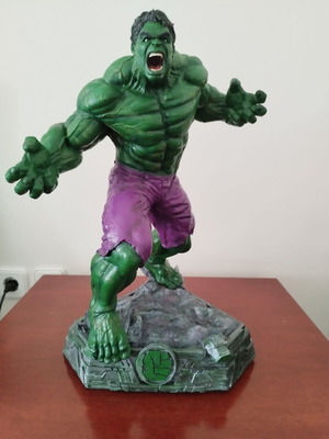 Hulk статуетка 3D принтирана 41см, ръчно боядисана, нова