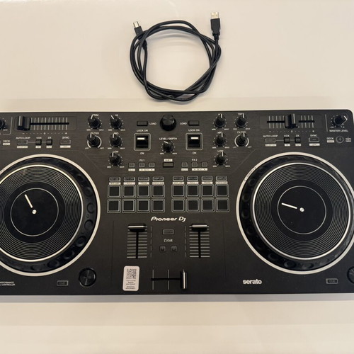 Pioneer DDJ-REV1 4-Deck Control DJ Console like new