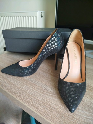 Women's shoes used, size 37, black pumps