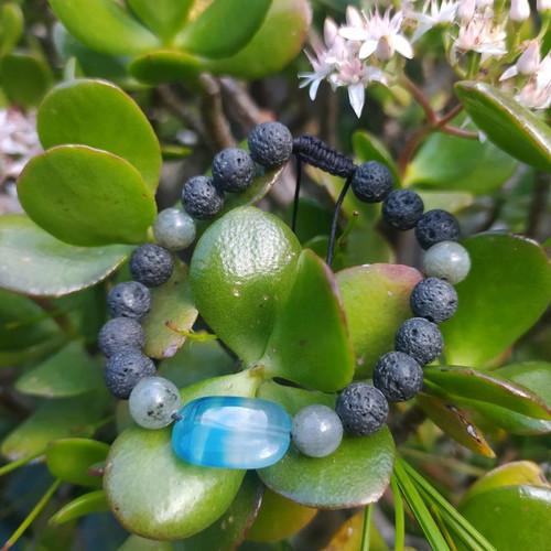 Bracelet with semi-precious stones handmade with lava, agate and labradorite