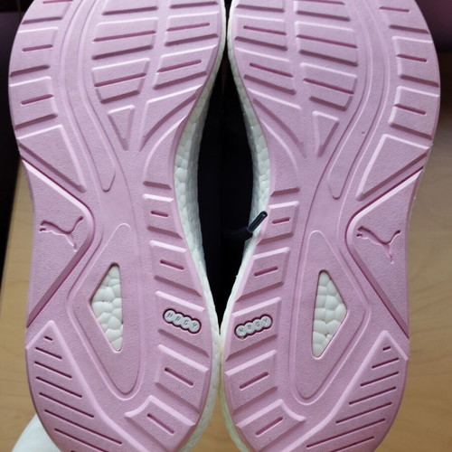 Puma sports sneakers new, size 41