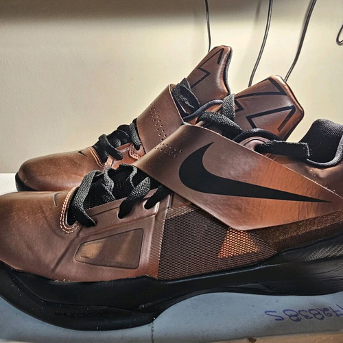 Nike KD 4 basketball shoes brown, new, size 45