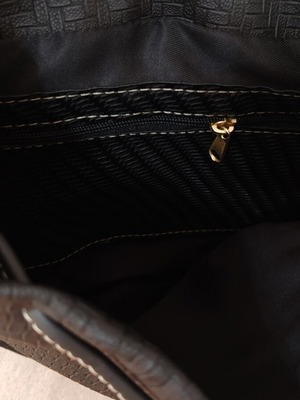 Thiros women's backpack in timeless black