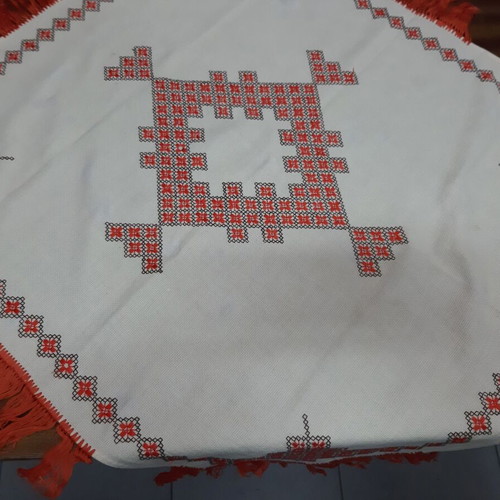 Bulgarian Hand Embroidered Tablecloth 1970s like new, cotton and silk