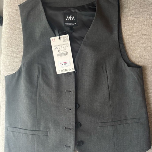 Zara gray vest new, size XS