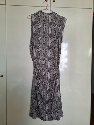 Snake print dress H&M like new, gray and beige, size XL