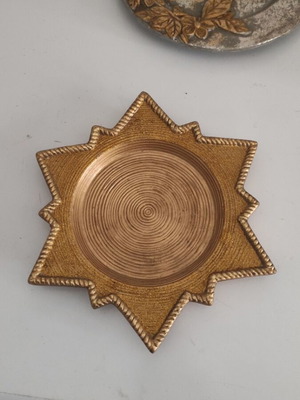 Christmas decorative plate used with gold glitter