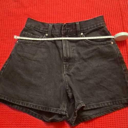 Girls' shorts Mango black like new, age 12