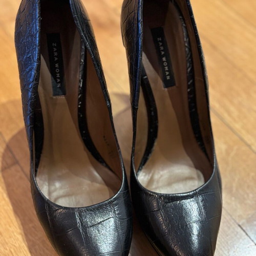 Zara black snake print 12-point heels used, size 40