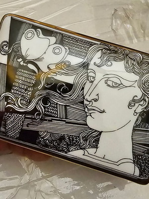 Μπιζουτιέρα κοσμηματοθήκη Hollohaza ουγγρικής πορσελάνης σχεδίαση Endre Szasz σαν καινούργιο