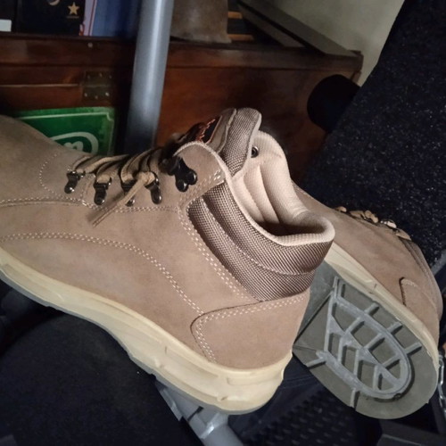 Kapriol work shoes 44 like new, leather and suede, beige