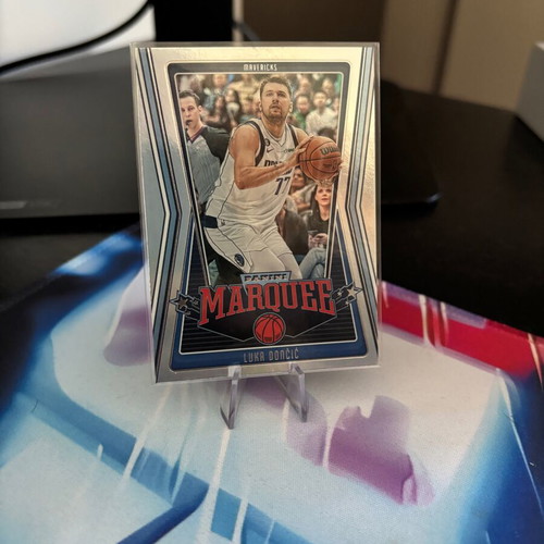 2022-23 Panini Chronicles Marquee Luka Dončić #257 card like new
