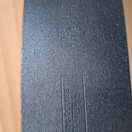 Benetton black leather belt like new with wide buckle
