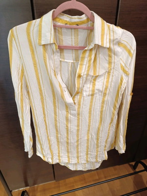7M Collection Shirt new with white and yellow stripes