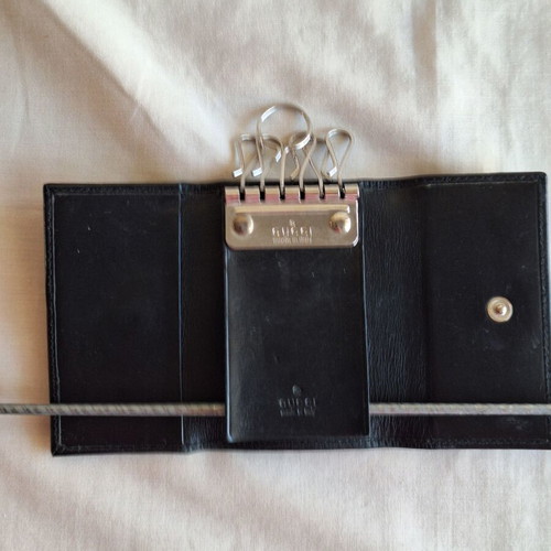 Gucci Vintage Black Leather Key Case Holder with 6 Hooks, Logo GG