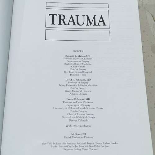 Trauma 4th edition medical book like new