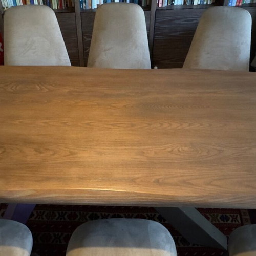 Solid Wood Dining Table like new with solid metal legs
