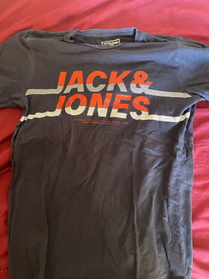Jack and Jones T-shirt like new, size L